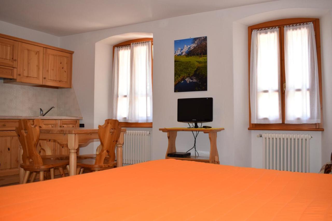 Italo-Svizzero Hotell Chiavenna Eksteriør bilde